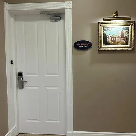 River Apartments, 2 Bedroom - Killarney, Gleneagle キラーニー