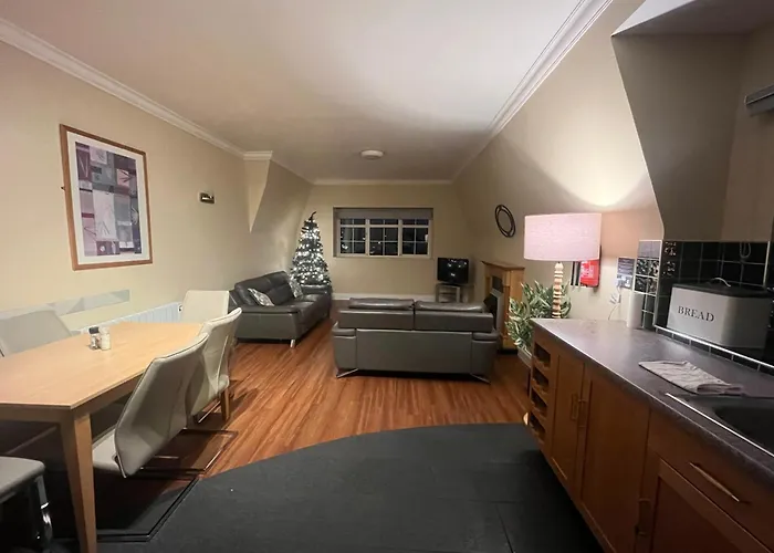 River Apartments, Spacious 2 Bedroom - Muckross Road